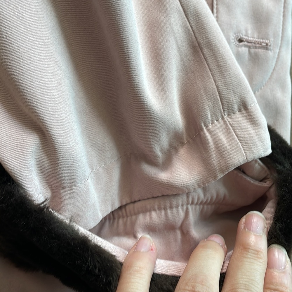 ๐5 for $25 Pink London Fog trench coat with fur detail - Picture 7 of 11